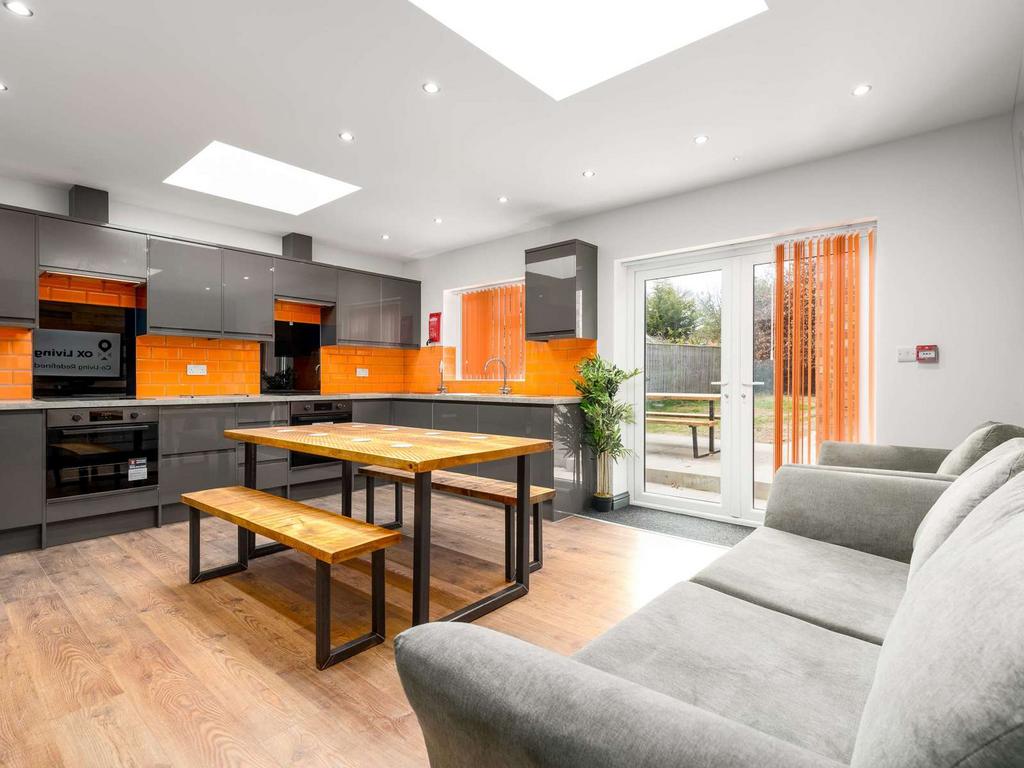 House in Botley, North Hinksey - More