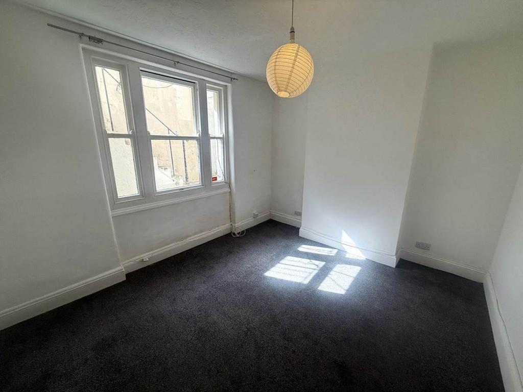 Apartment in East Sussex - View 4
