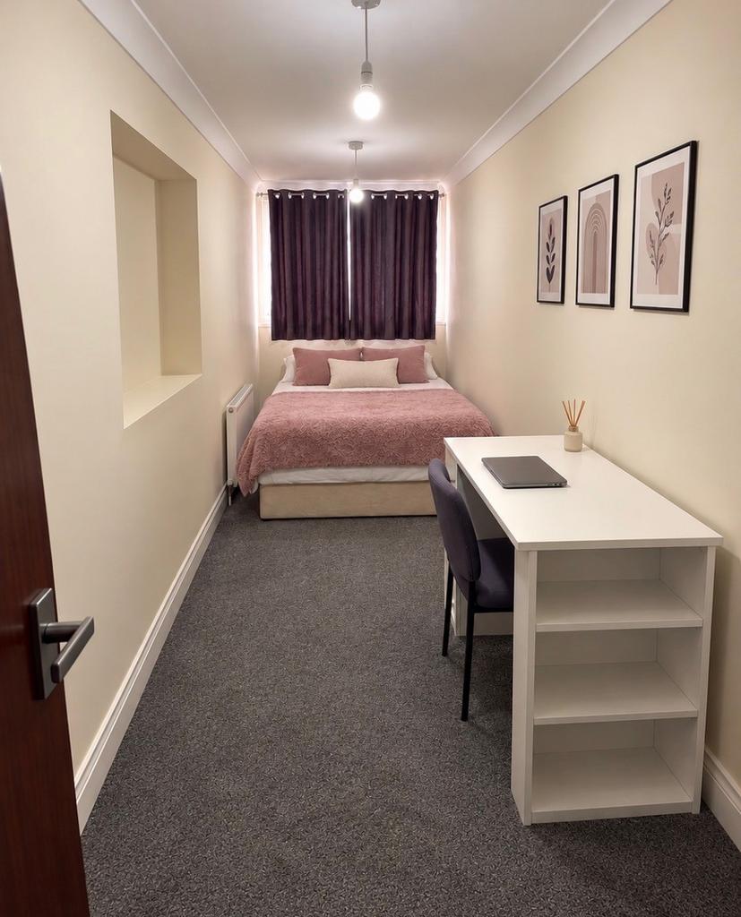 Apartment in Newcastle upon Tyne - View 4