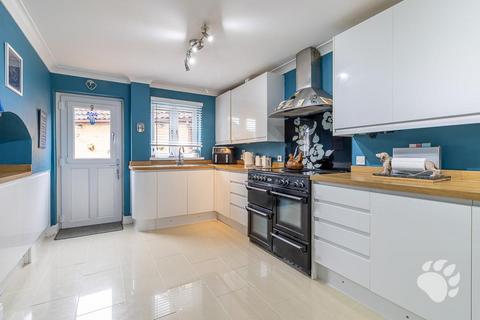 4 bedroom detached house for sale, Woodberry Road, Wickford SS11