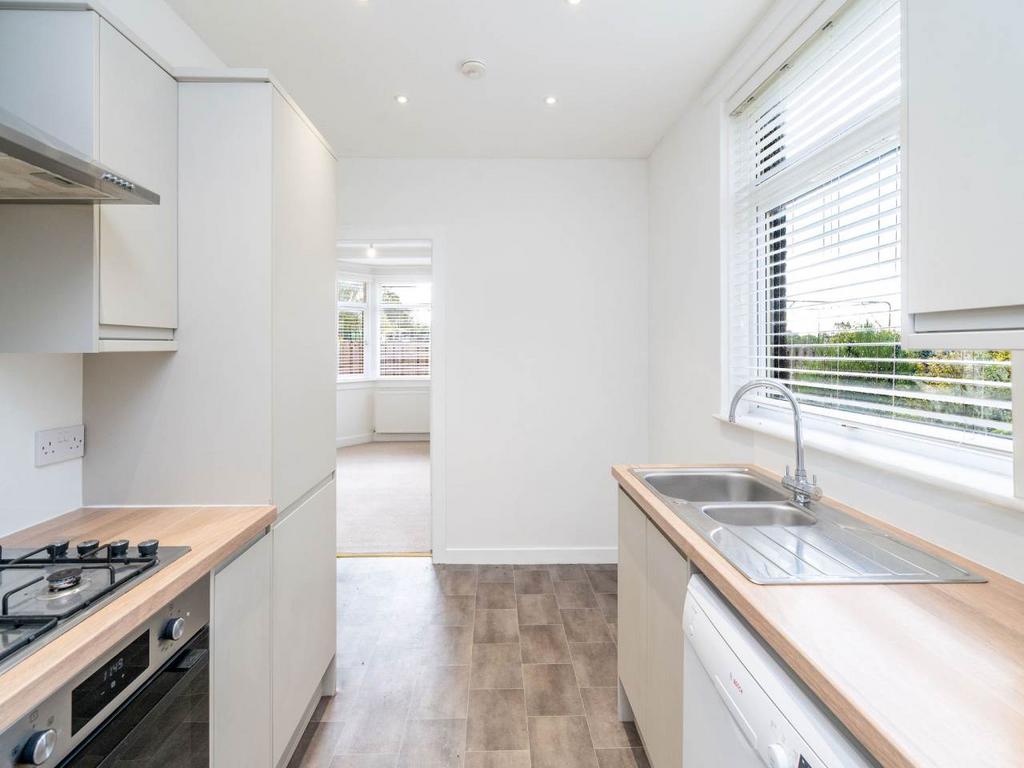House in Edinburgh, Craiglockhart - More