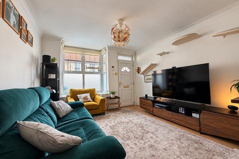 2 bedroom terraced house for sale, Regent Street, Watford, WD24