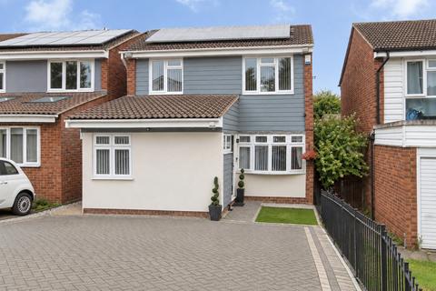 3 bedroom detached house for sale, Housman Avenue, Royston