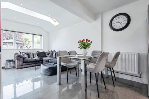 3 bedroom detached house for sale, Housman Avenue, Royston