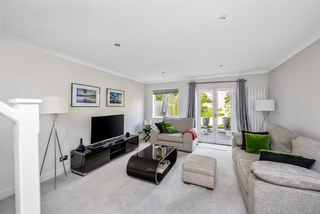 House in Brighton - More