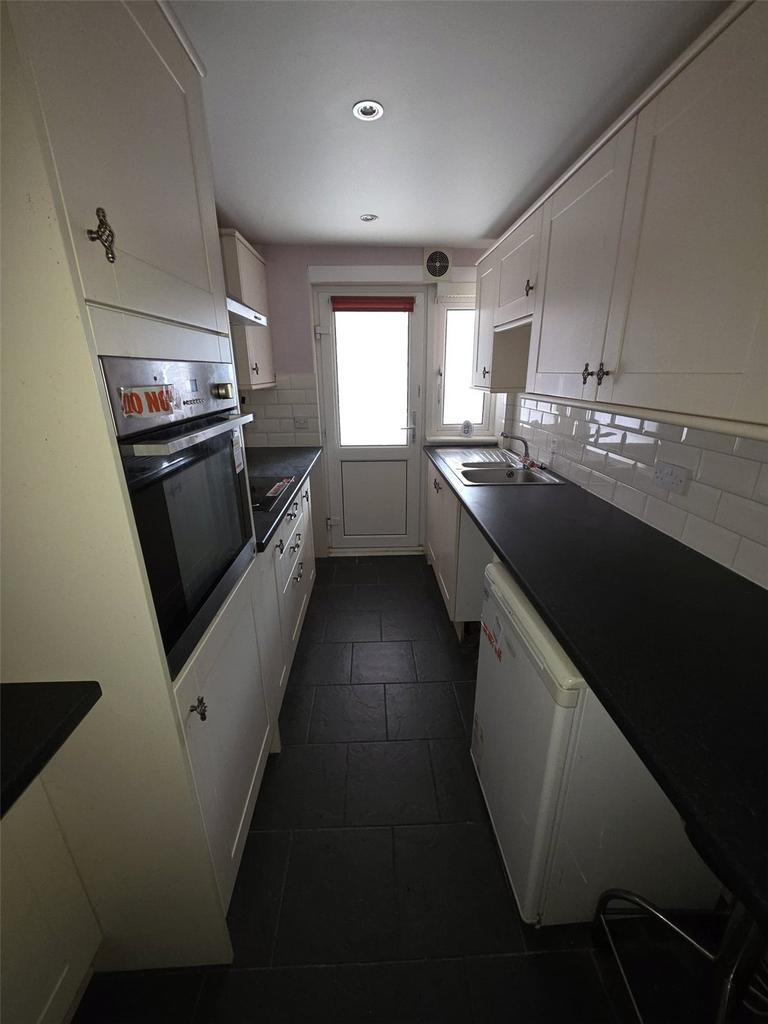 Apartment in Edinburgh - View 4