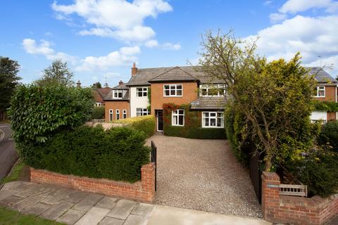 5 bedroom detached house for sale, Aldersyde, York, YO24