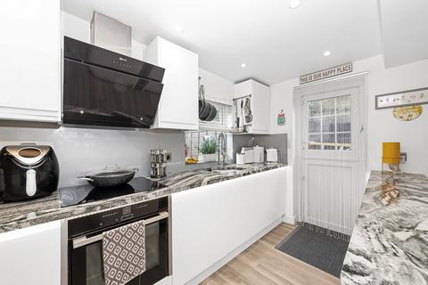 2 bedroom end of terrace house for sale, Wharton Road, Bromley BR1