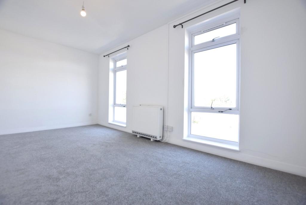 Apartment in BRISTOL - More