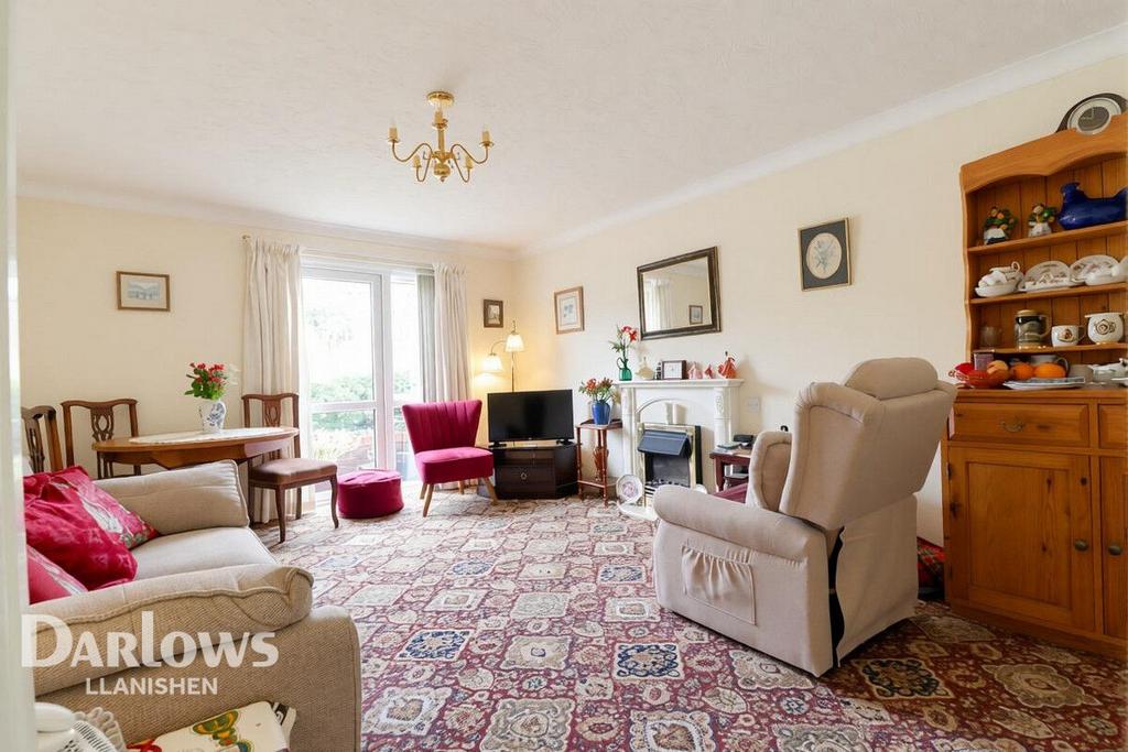 Apartment in Cardiff, Llanishen - View 3