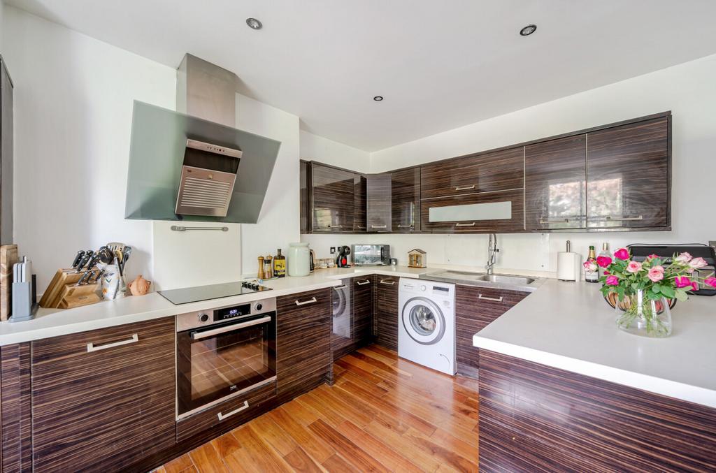 Apartment in Brighton - View 4
