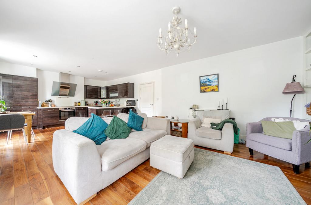 Apartment in Brighton - View 5