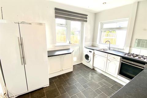 3 bedroom semi-detached bungalow for sale, Oaklands Avenue, Brookmans Park Hatfield AL9