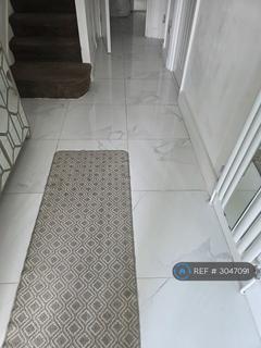 4 bedroom terraced house to rent, South Park Drive, Ilford, IG3