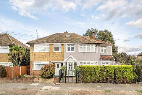 5 bedroom semi-detached house for sale, Davis Road, Aveley, South Ockendon, Essex, RM15 4ST