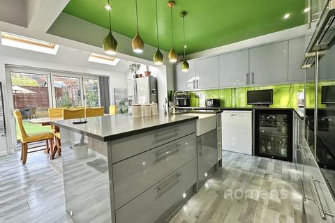 4 bedroom semi-detached house for sale, Northfield Road, Church Crookham, Fleet