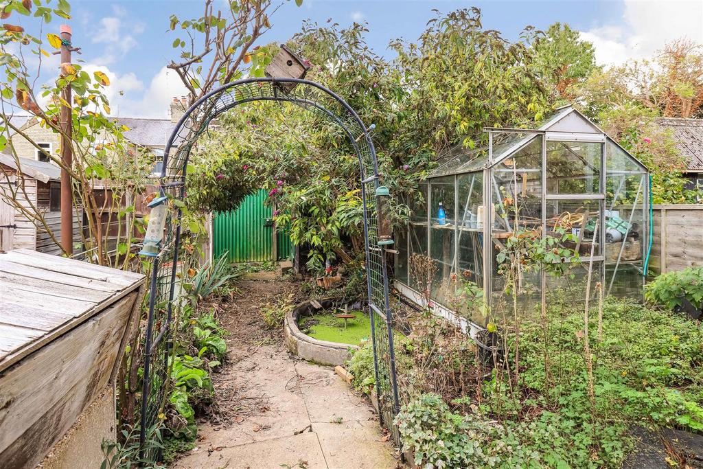 House in Cambridge, Romsey - View 2