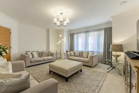 5 bedroom detached house for sale, Butterwick Way, Welwyn, Hertfordshire, AL6