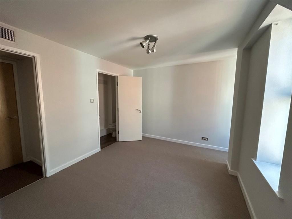 Apartment in NOTTINGHAM - View 5