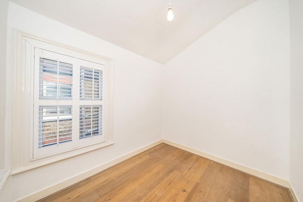 Apartment in London - More
