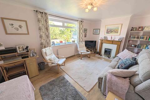 3 bedroom semi-detached house for sale, Cornwall Crescent, Brighouse HD6