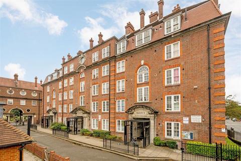 undefined, Peabody Estate, London W6