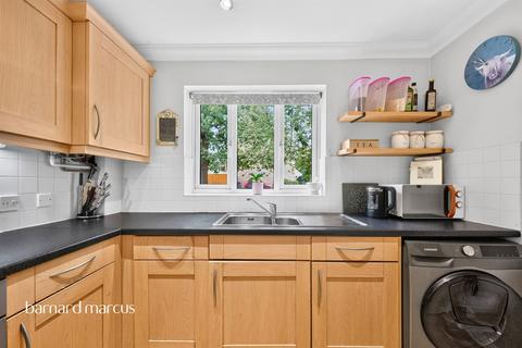 undefined, Burford Road, Worcester Park