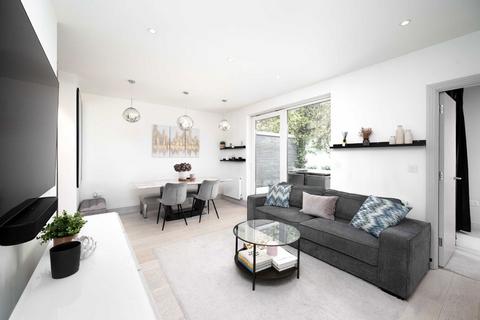 undefined, Adams Close, London N3