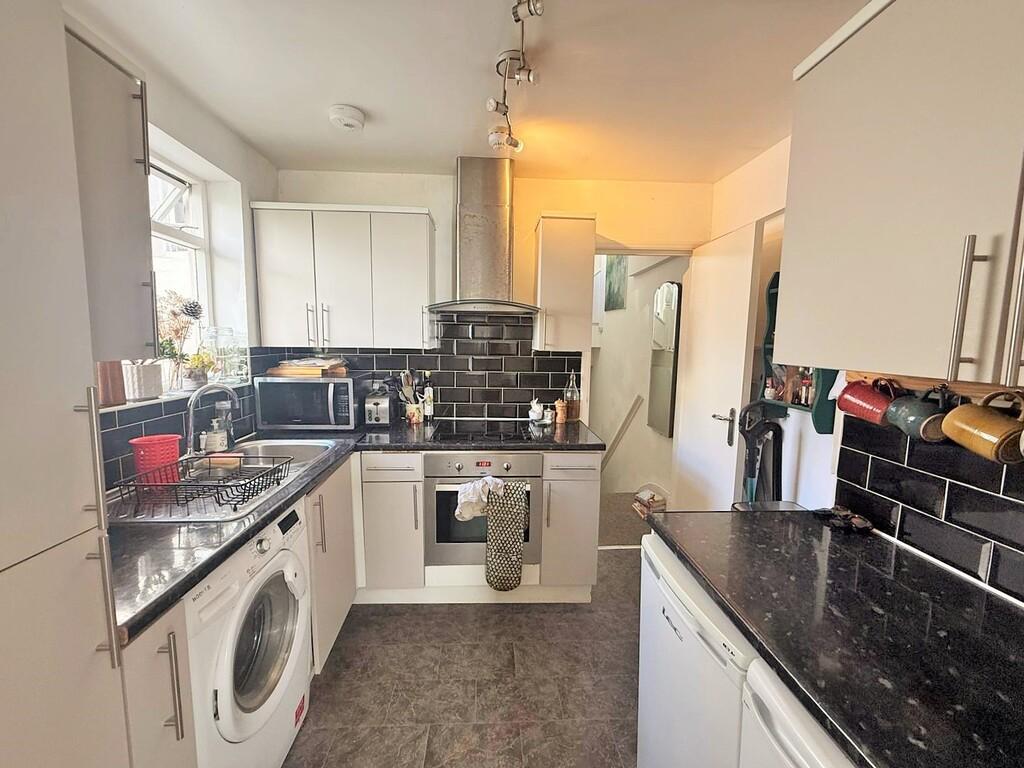 Apartment in Brighton - View 4