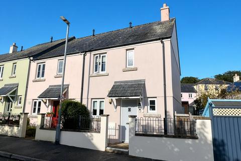 2 bedroom end of terrace house for sale, Manor Farm Road, St. Austell PL26