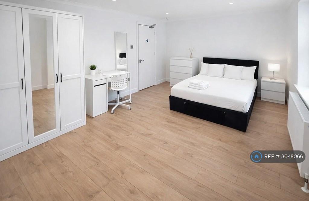 Apartment in London - View 2