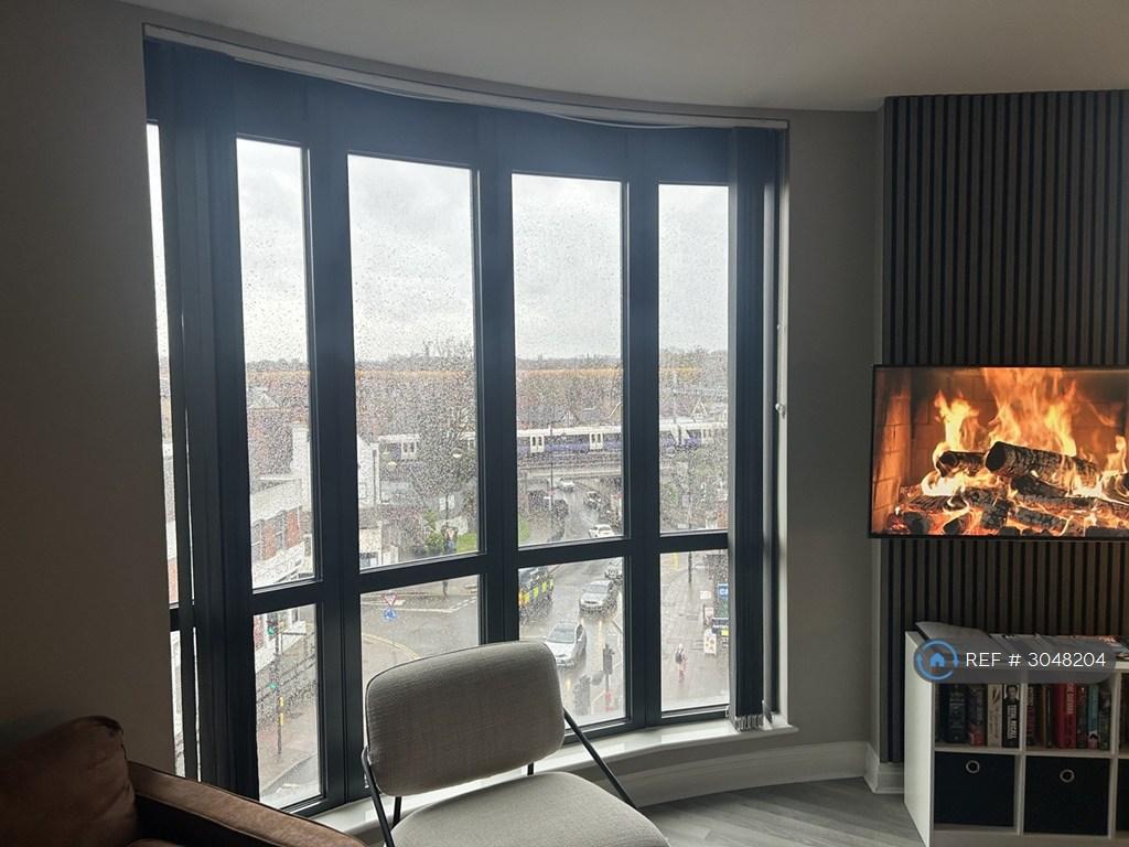 Apartment in West Drayton - View 5