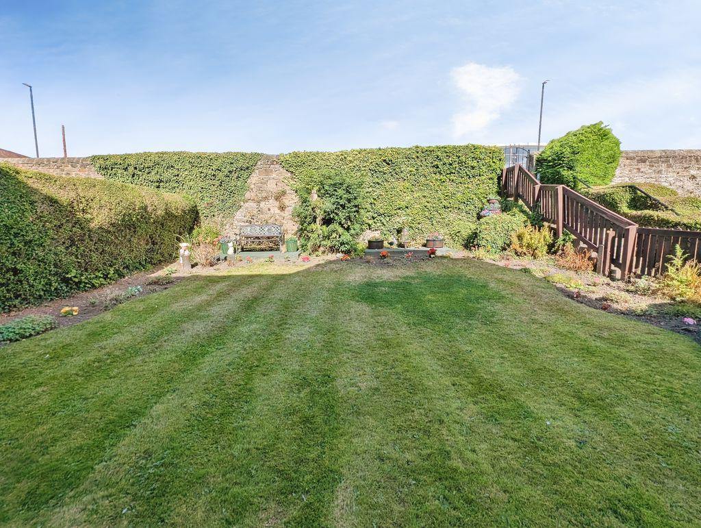 House in Newcastle Upon Tyne - View 2