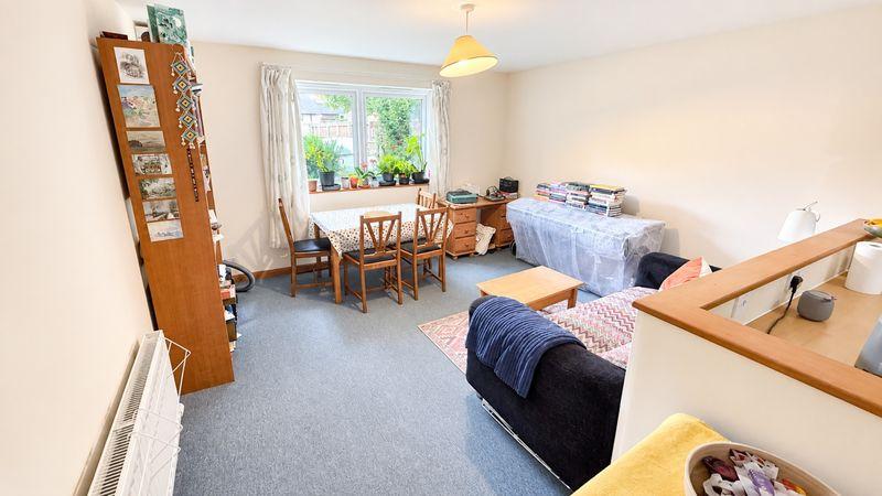 Apartment in Cambridge - View 5