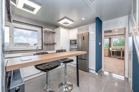 2 bedroom flat for sale, Seafield View, Kirkcaldy