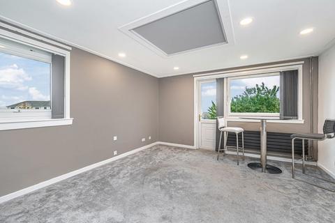 2 bedroom flat for sale, Seafield View, Kirkcaldy