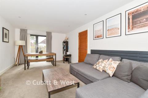 3 bedroom semi-detached house for sale, Sunte Avenue, Haywards Heath RH16