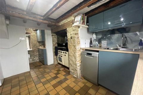 2 bedroom end of terrace house for sale, Buckingham Road, Oxfordshire MK18