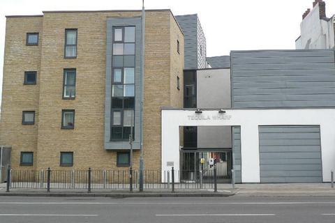 1 bedroom flat to rent, Tequila Wharf, 681 Commercial Road, Limehouse, London, E14 7LG
