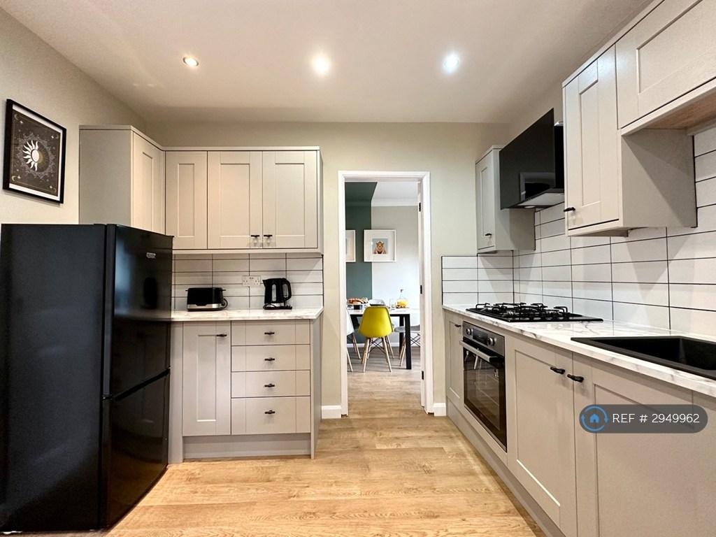House in Leeds - View 5