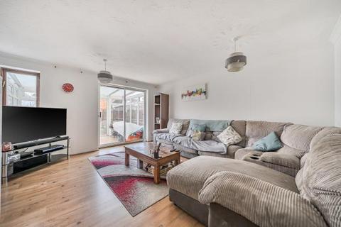 3 bedroom detached house for sale, Pheasant Close, Swindon