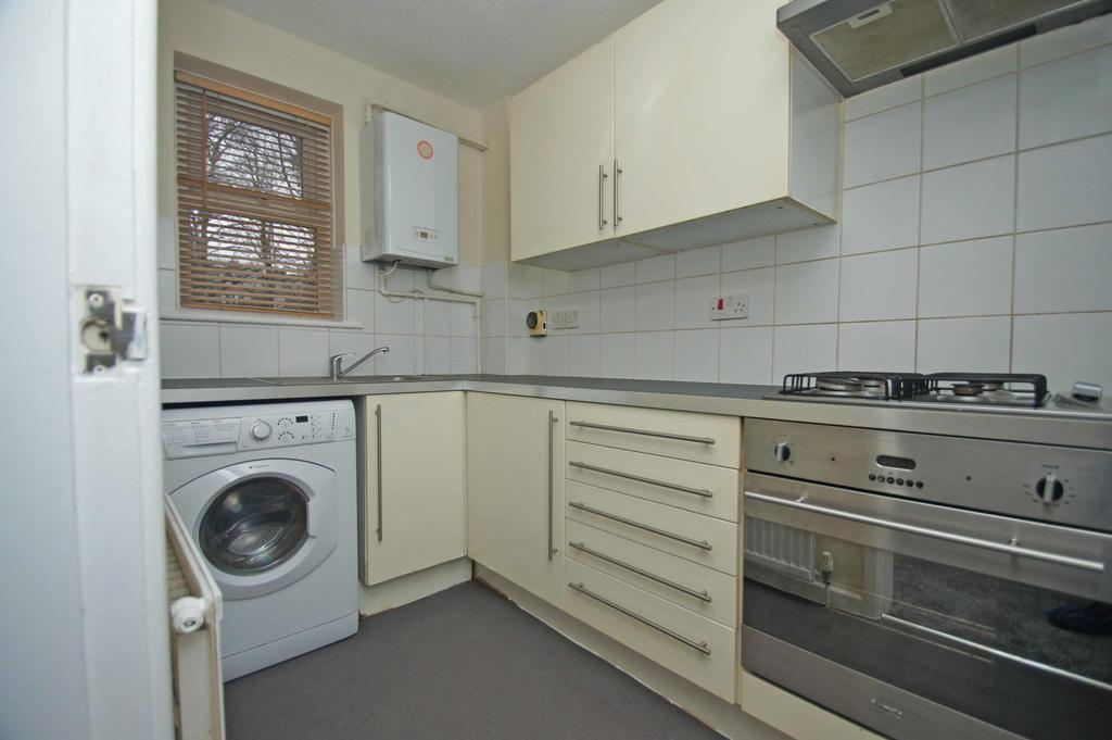 Apartment in Headingley - View 2