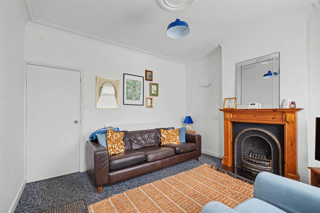 House in Nottingham - View 5