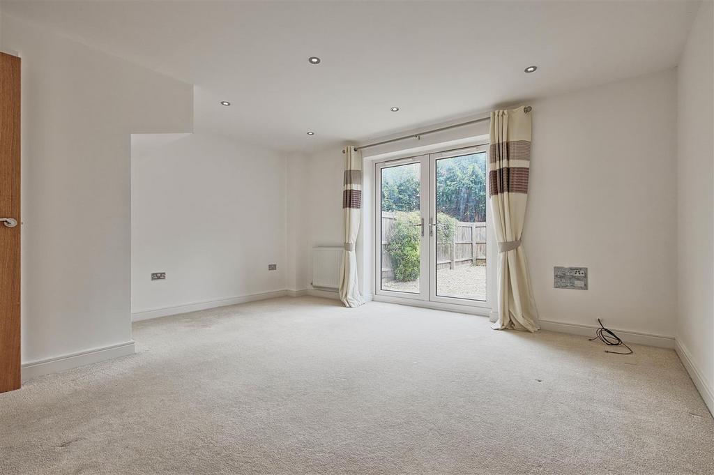 House in Cambridge - View 2
