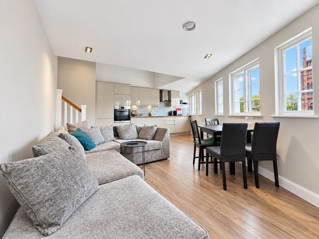 Apartment in Liverpool - View 2