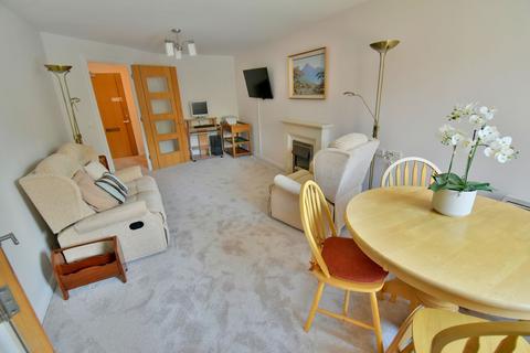 2 bedroom retirement property for sale, Ringwood Road, Ferndown, BH22