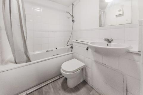 undefined, Cline Road, London, N11