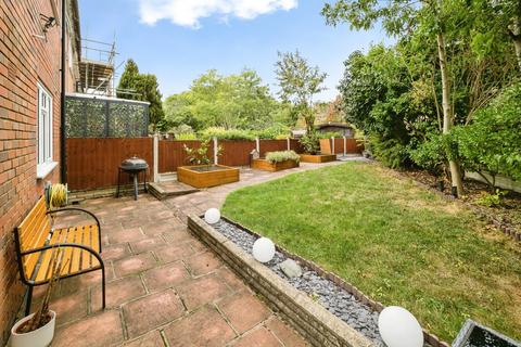 2 bedroom end of terrace house for sale, Manford Way, Chigwell, Essex, IG7