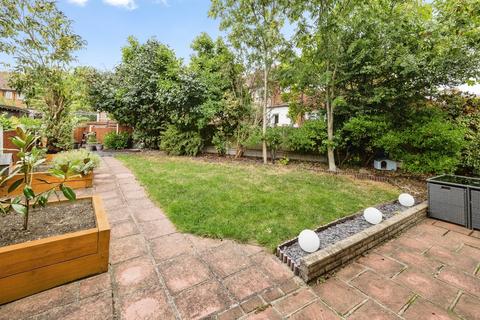 2 bedroom end of terrace house for sale, Manford Way, Chigwell, Essex, IG7