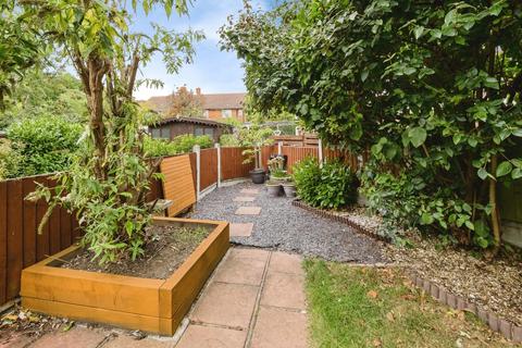 2 bedroom end of terrace house for sale, Manford Way, Chigwell, Essex, IG7